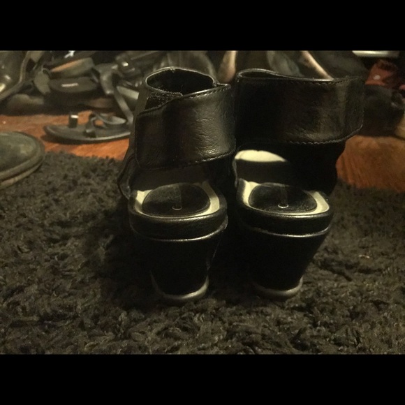 Booties - Picture 5 of 6